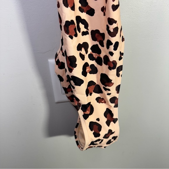 Adore Me Calypso Contour Leopard Print One Piece Bare Back Swimsuit Size Med NWT - Picture 7 of 10
